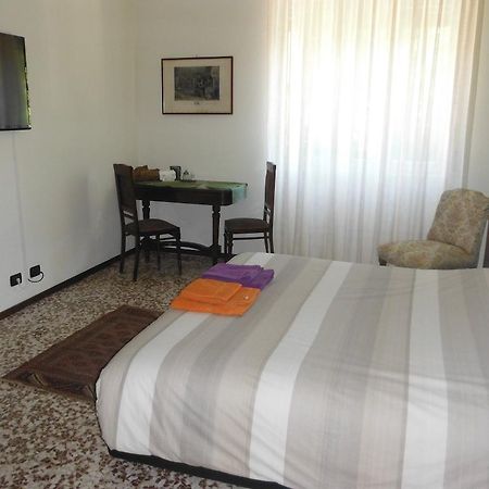 Green Quercia Apartment Como Zimmer foto